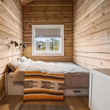 Timber With Hot Tub And Runs In Casa de Férias