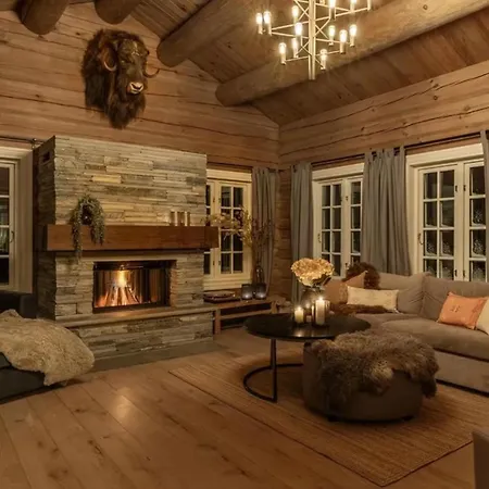 Timber With Hot Tub And Runs In Casa de Férias
